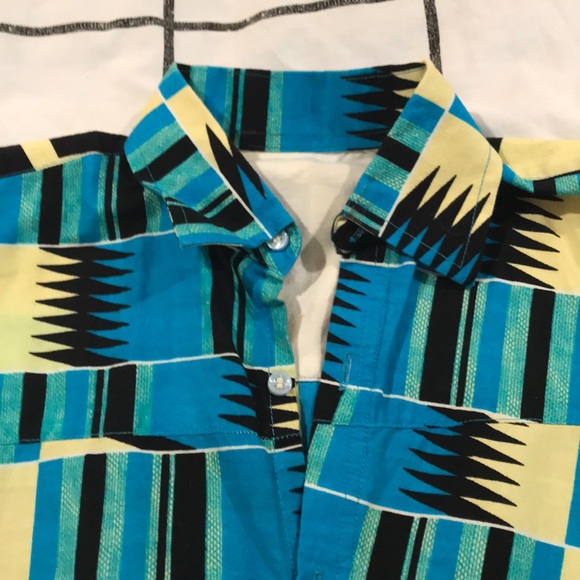 Pattern button up - Picture 2 of 2